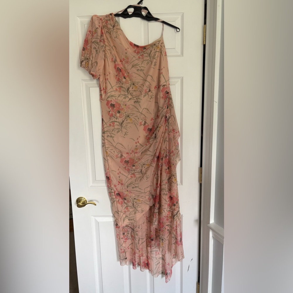 BCBG MAXAZRIA One Shoulder Asymmetrical Rufflw Hem Mid Length Floral Dress